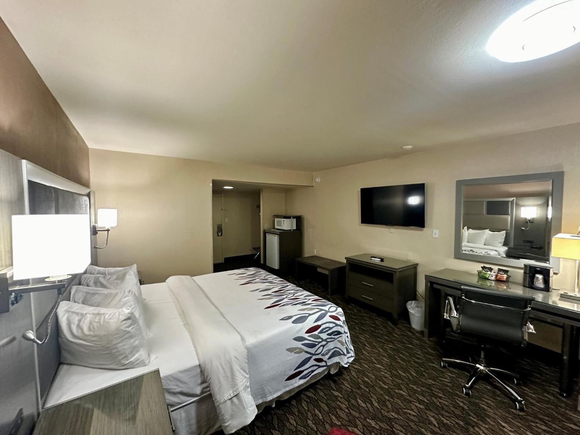 Red Roof Inn Yuba City Bonanza - Marysville Экстерьер фото