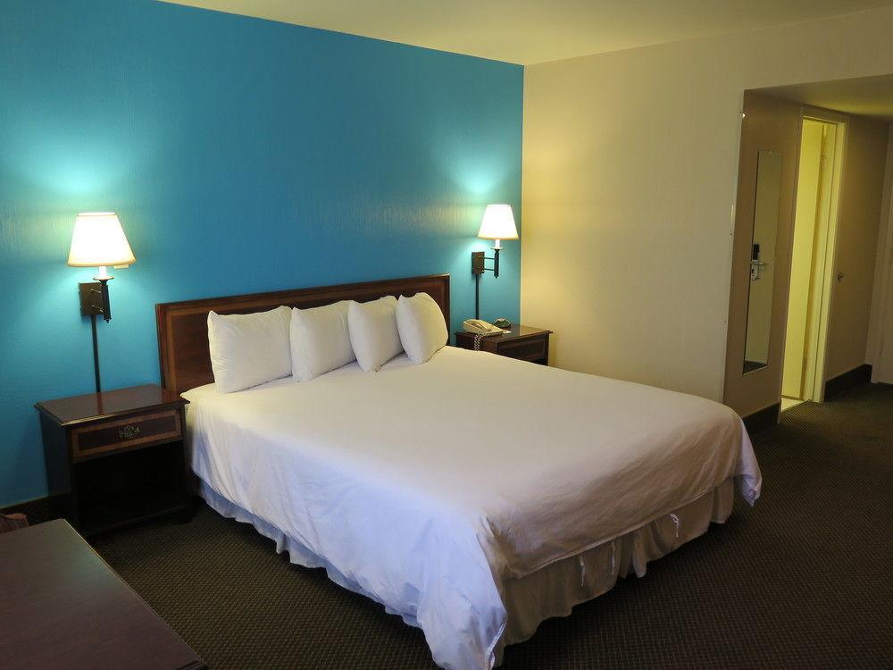 Red Roof Inn Yuba City Bonanza - Marysville Экстерьер фото